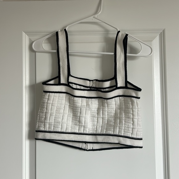 White knitted top - Picture 3 of 3